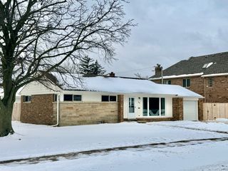 360 W Fremont Avenue, Elmhurst, IL 60126