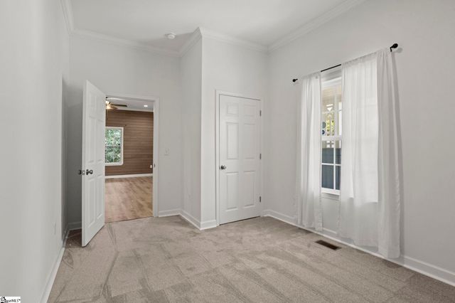 44 4th Avenue, Greenville, SC 29611