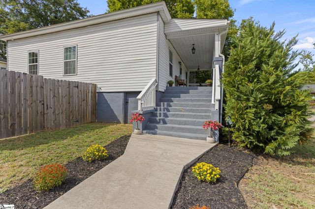 44 4th Avenue, Greenville, SC 29611
