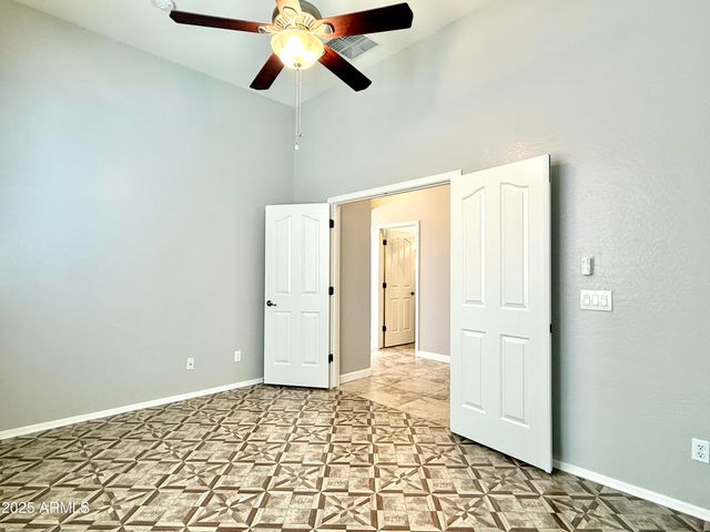 16039 W CHRISTY Drive, Surprise, AZ 85379