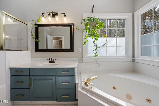 4129 Mittglen Lane, Cary, NC 27518