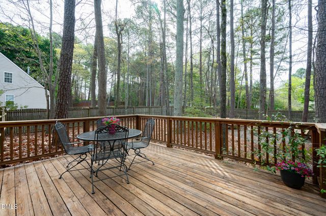 4129 Mittglen Lane, Cary, NC 27518