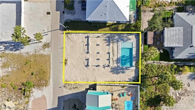 140 Jefferson ST, Bonita Springs, FL 33931