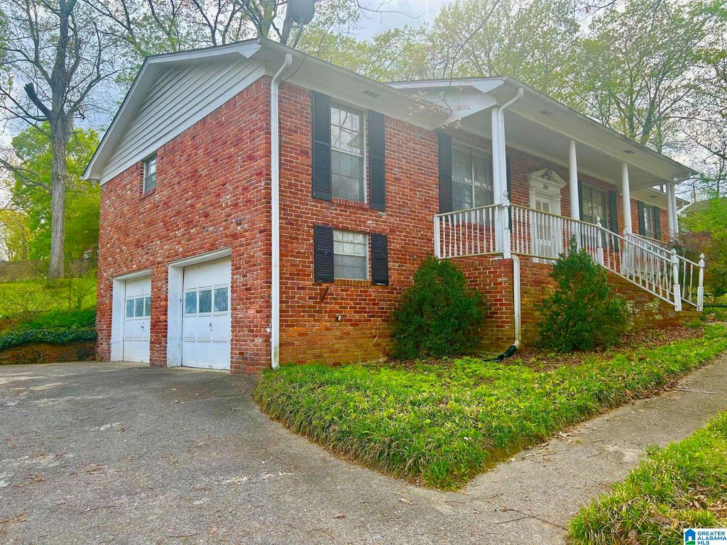 341 SUN VALLEY CIRCLE, Center Point, AL 35215