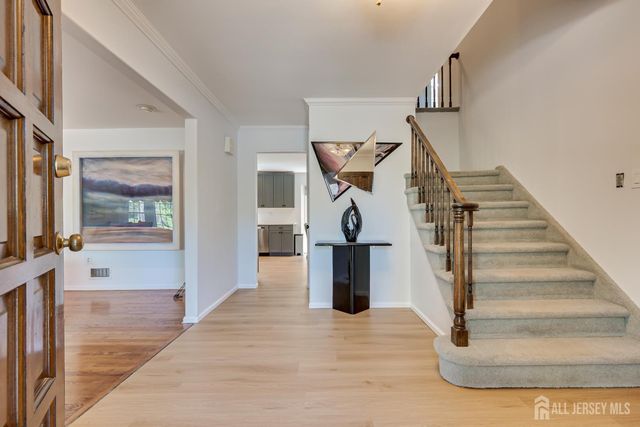 8 Woodmere Road, North Brunswick, NJ 08902