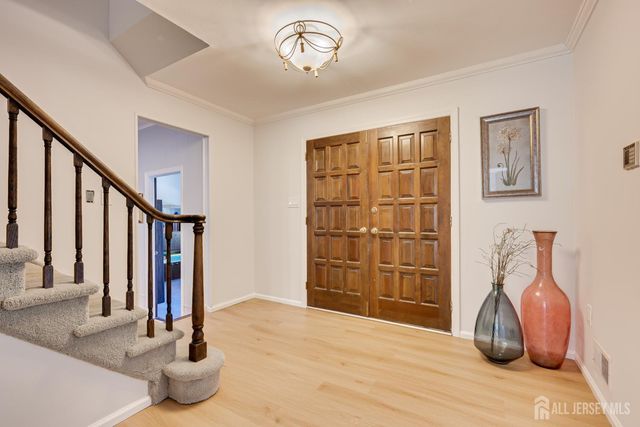 8 Woodmere Road, North Brunswick, NJ 08902