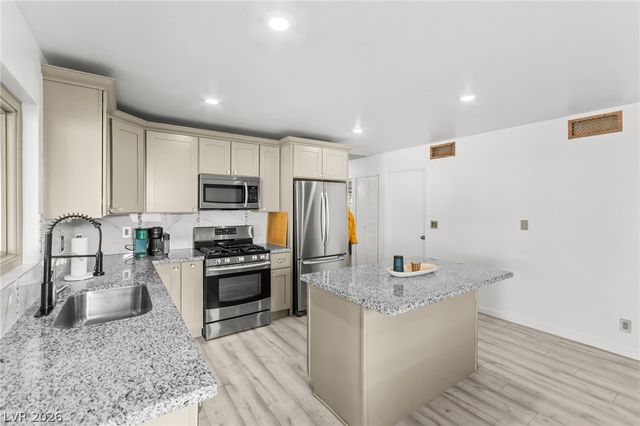 3838 Silent Hill Drive, Las Vegas, NV 89147