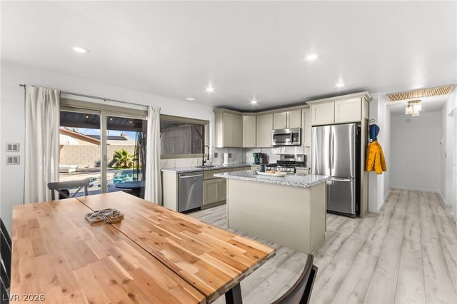 3838 Silent Hill Drive, Las Vegas, NV 89147