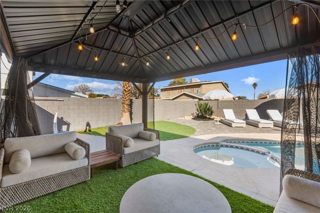 3838 Silent Hill Drive, Las Vegas, NV 89147