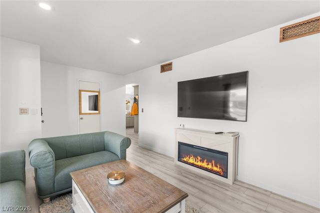 3838 Silent Hill Drive, Las Vegas, NV 89147