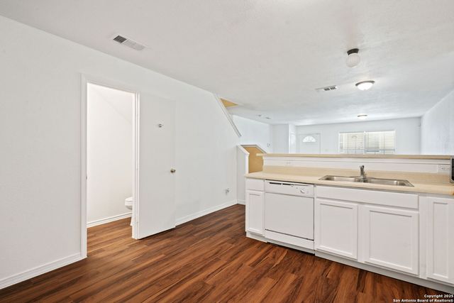 14 Bratton # 14, San Antonio, TX 78245