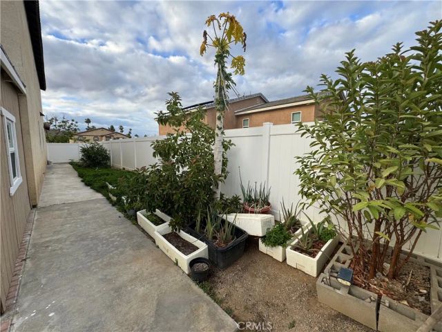 11742 Connell, Riverside, CA 92505