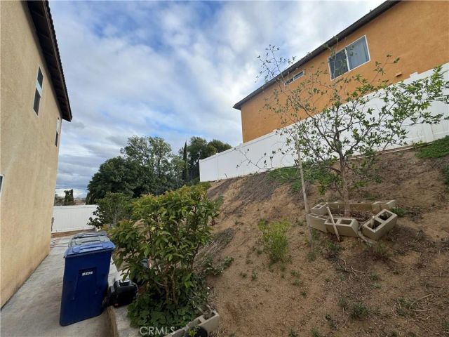 11742 Connell, Riverside, CA 92505