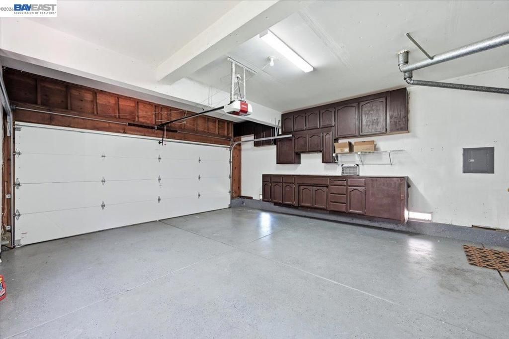 Image 13 of property listing at 1886 Wembley Ct, San Jose, CA 95132