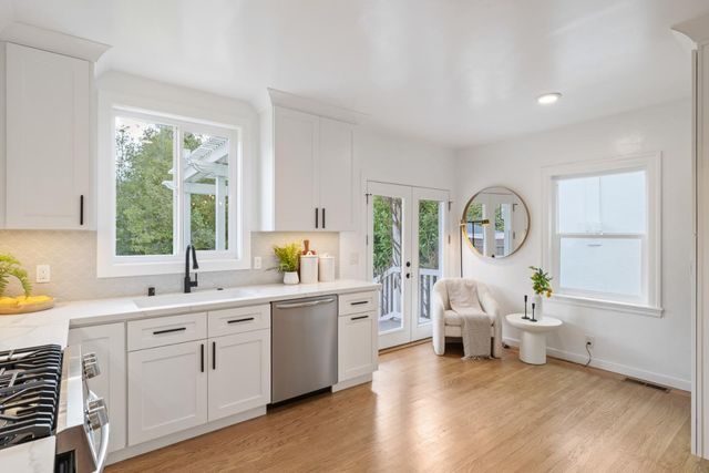 1555 Alma Street, Palo Alto, CA 94301