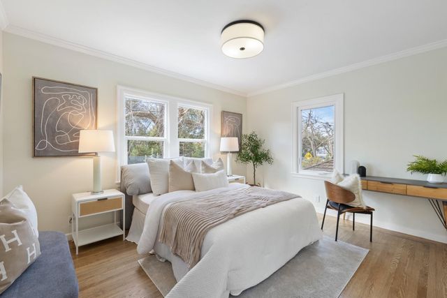 1555 Alma Street, Palo Alto, CA 94301