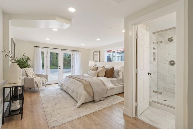 1555 Alma Street, Palo Alto, CA 94301