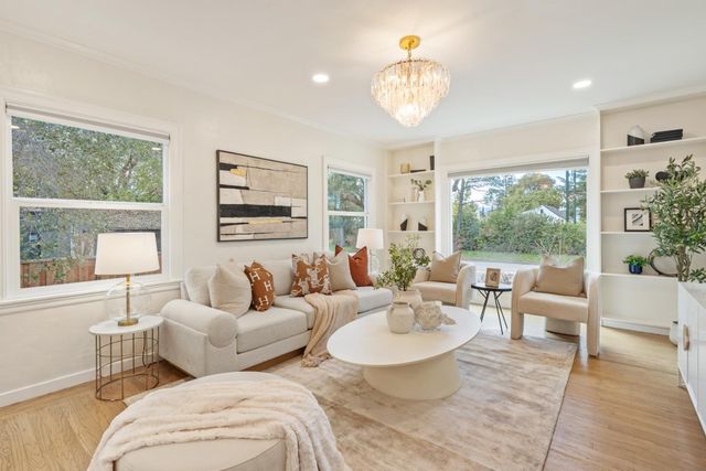 1555 Alma Street, Palo Alto, CA 94301