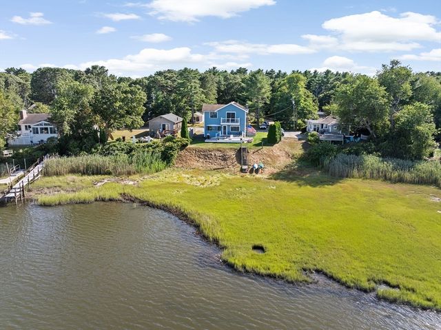 28 Arlington Road, Wareham, MA 02571
