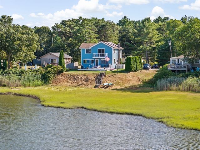 28 Arlington Road, Wareham, MA 02571