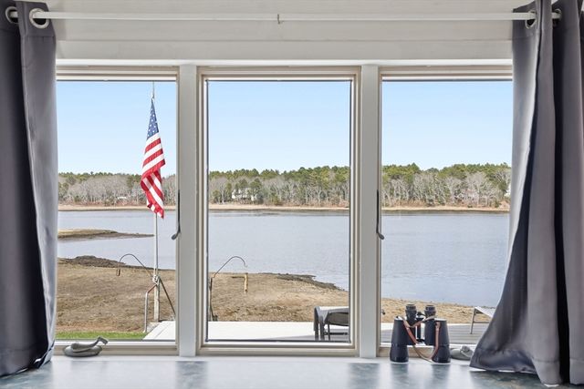 28 Arlington Road, Wareham, MA 02571