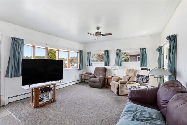 28 Arlington Road, Wareham, MA 02571