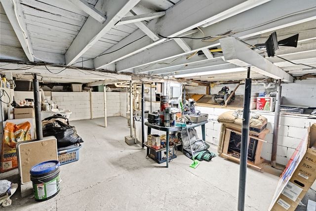 28 Arlington Road, Wareham, MA 02571