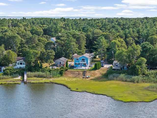 28 Arlington Road, Wareham, MA 02571