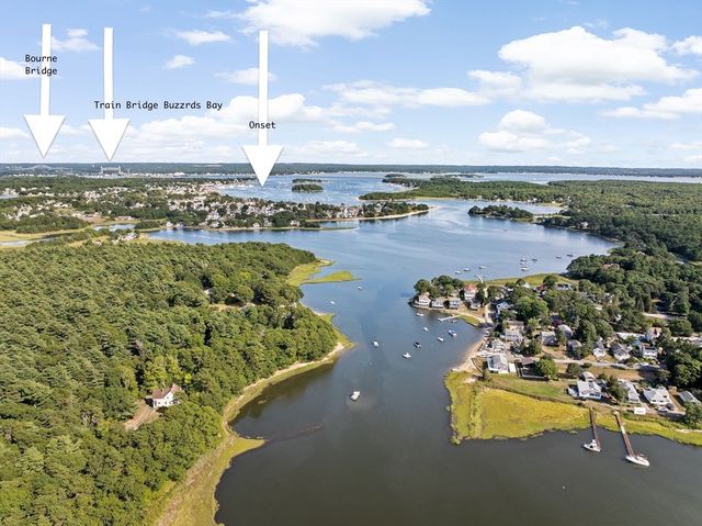 28 Arlington Road, Wareham, MA 02571