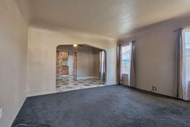 615 burkett, Stockton, CA 95205