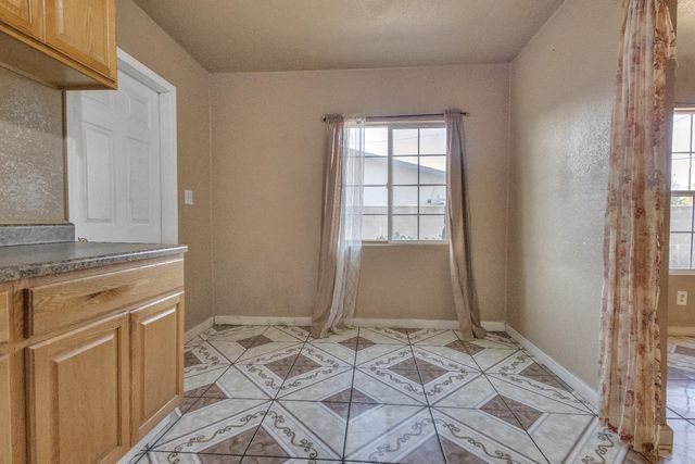 615 burkett, Stockton, CA 95205