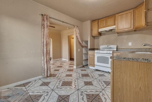 615 burkett, Stockton, CA 95205