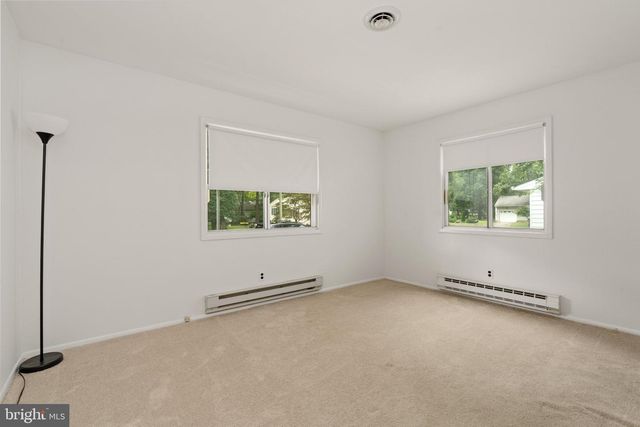 3 WYOMING AVE, Whiting, NJ 08759