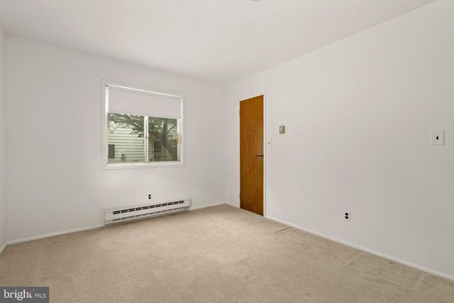3 WYOMING AVE, Whiting, NJ 08759
