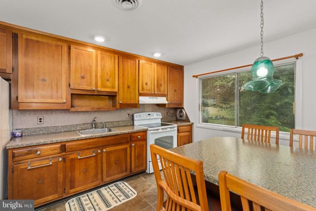 3 WYOMING AVE, Whiting, NJ 08759