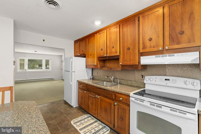 3 WYOMING AVE, Whiting, NJ 08759