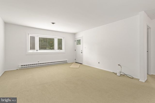 3 WYOMING AVE, Whiting, NJ 08759
