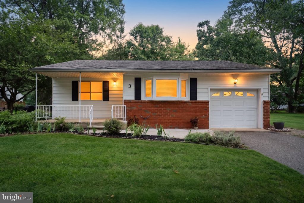 3 WYOMING AVE, Whiting, NJ 08759