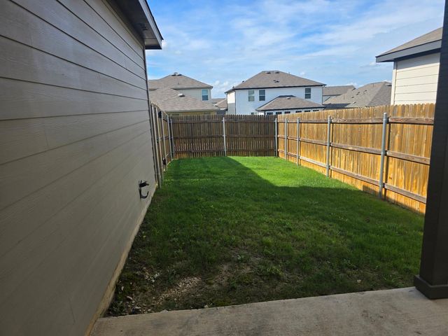 764 Long Run, Liberty Hill, TX 78642