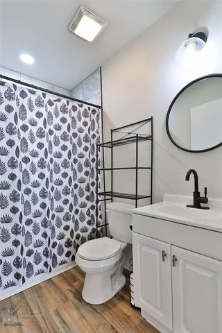 400 E Arkansas Avenue, Sweetwater, TX 79556