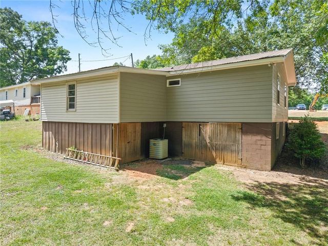 2970 Gillsville Highway, Gainesville, GA 30507