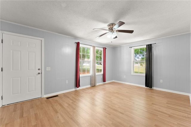 2970 Gillsville Highway, Gainesville, GA 30507