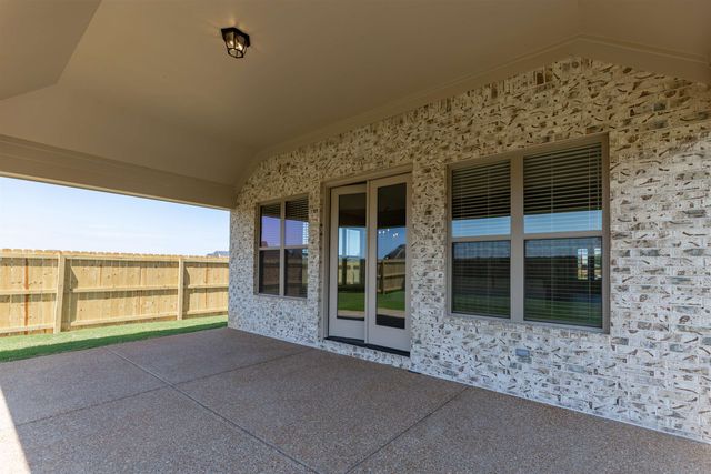 90 HILLSIDE DR, Oakland, TN 38060