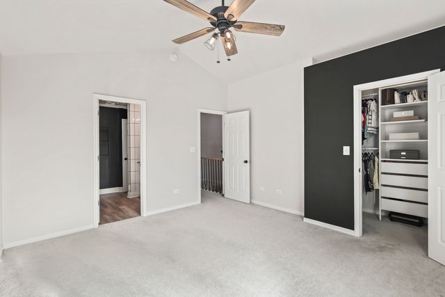 2420 Roxbury Lane, Montgomery, IL 60538