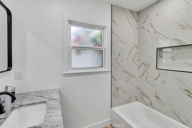 10947 Atkinson, Inglewood, CA 90303
