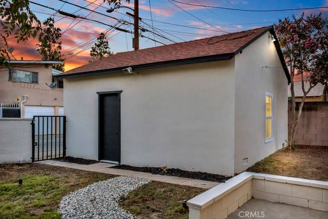 10947 Atkinson, Inglewood, CA 90303