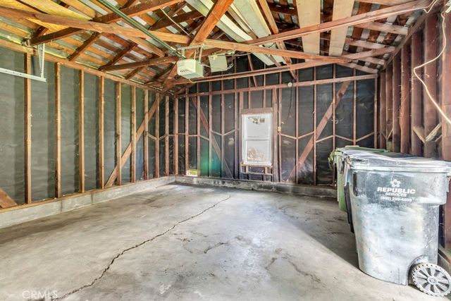 10947 Atkinson, Inglewood, CA 90303