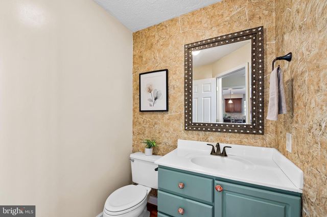 4103 FARMSIDE DR, Nottingham, MD 21236