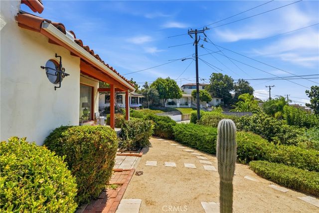 11751 S Circle, Whittier, CA 90601