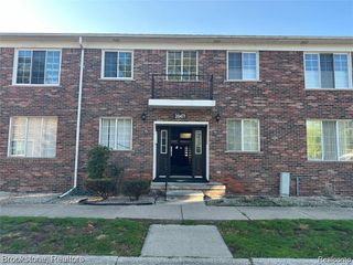 39471 Van Dyke Avenue, Sterling Heights, MI 48313